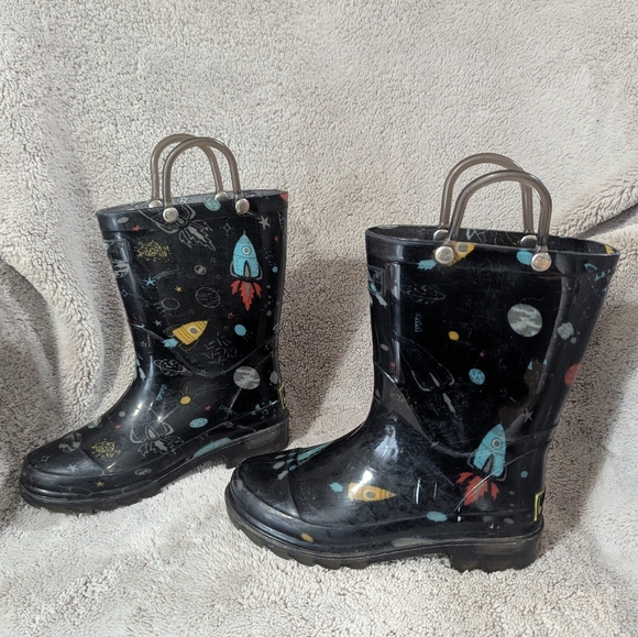 Light Up Rain Boots - Picture 3 of 7